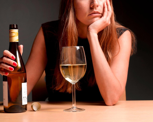 Анонимное лечение женского алкоголизма в Озёрах